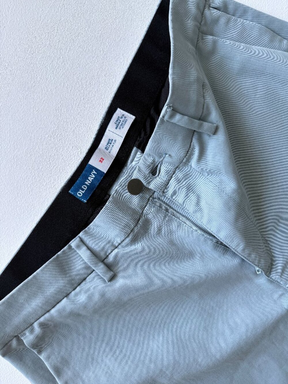 Old Navy Slim Built-In Flex Chino Shorts Cotton Blend Light Blue 32